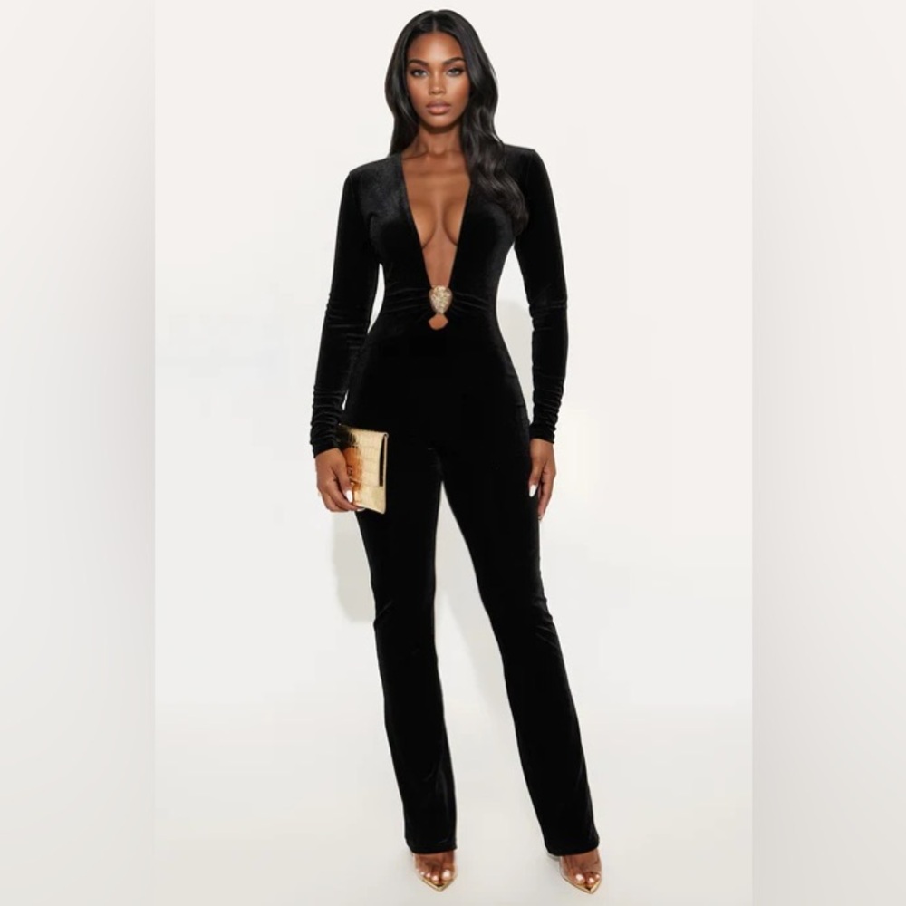 Anaya Velvet Long Sleeve Jumpsuit - Black